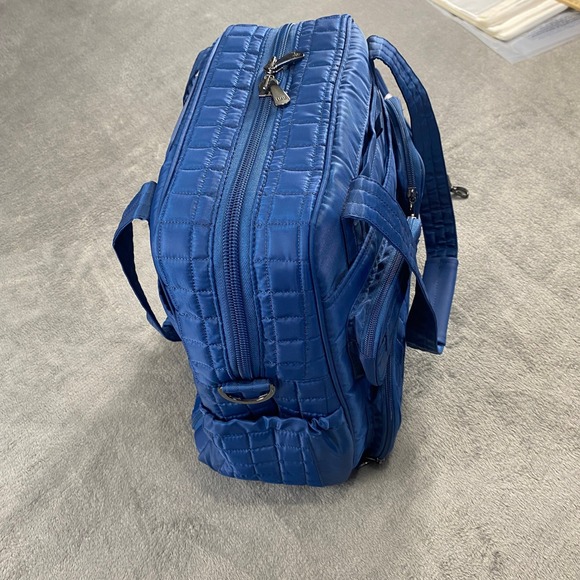 NEW Lug Puddle Jumper Overnight Gym Bag Blue Quilted Nylon Adjustable Strap - Picture 7 of 13